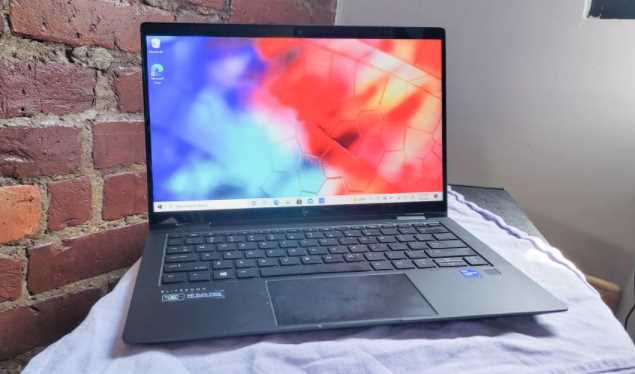 Review Laptop HP Elite Dragonfly Max